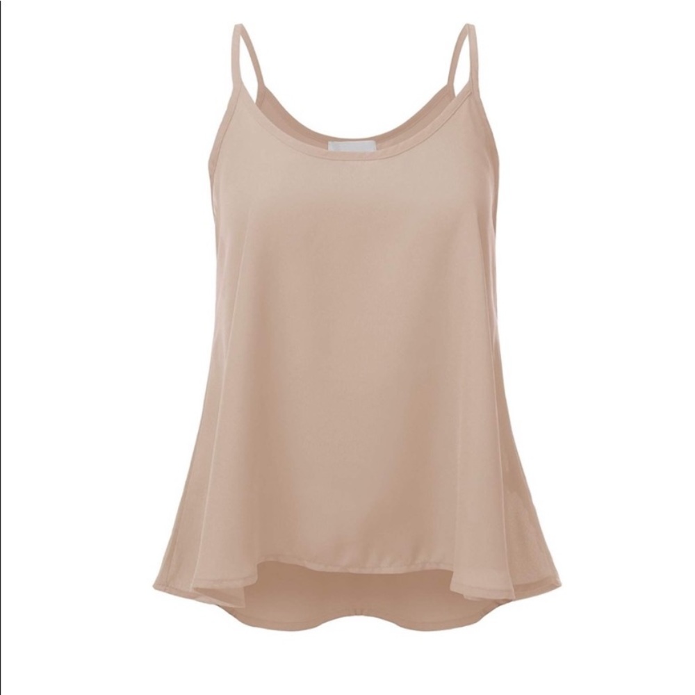 ✨HP✨Stunning Cream Sheer Scoop Neck 😍